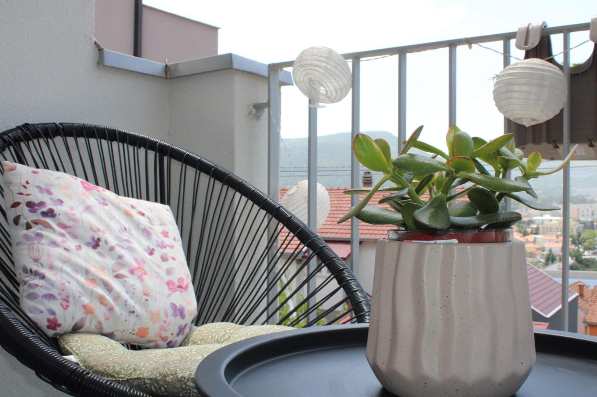 Apartment Merry - Free Garage & Parking Mostar Buitenkant foto