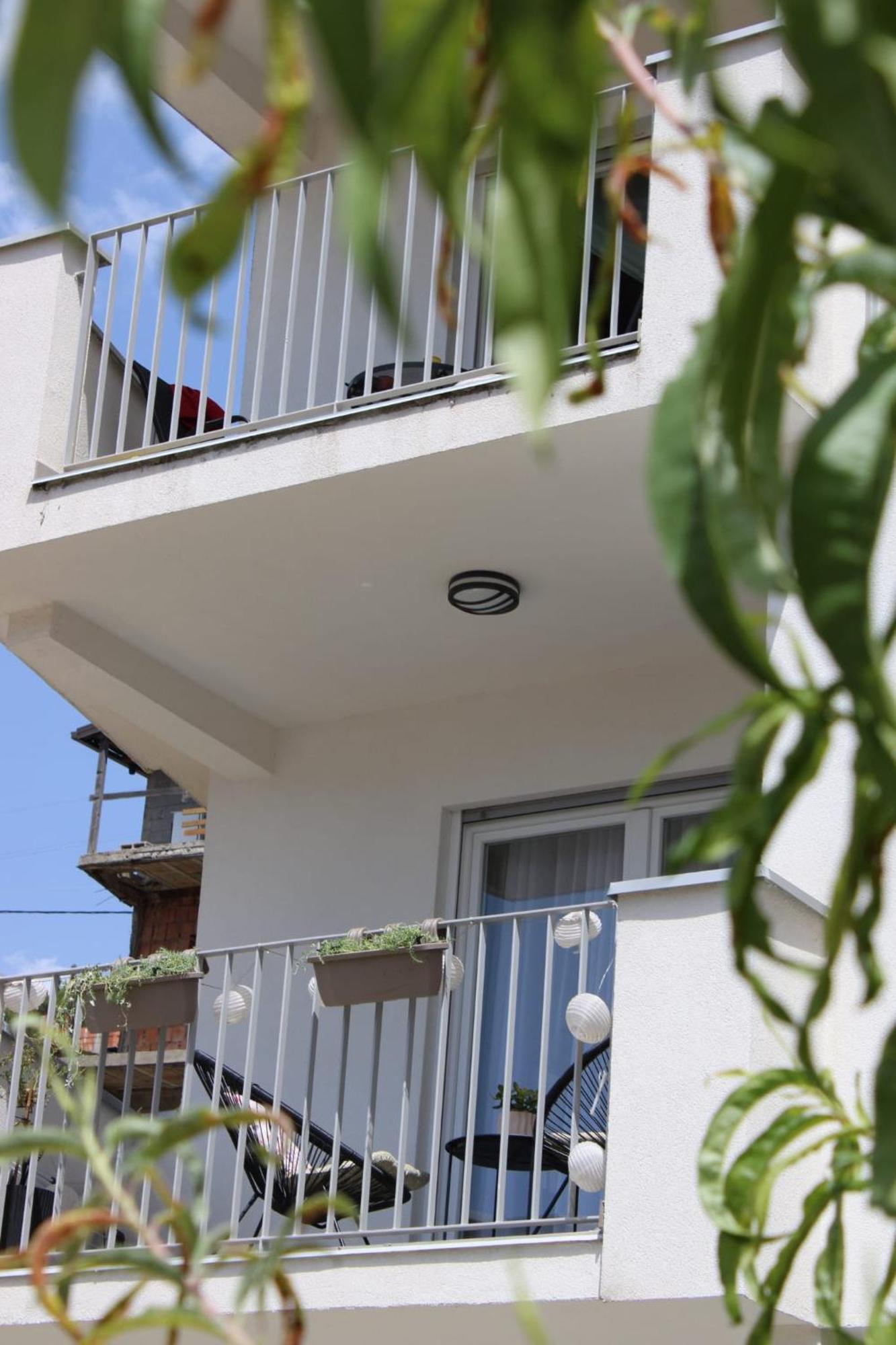 Apartment Merry - Free Garage & Parking Mostar Buitenkant foto