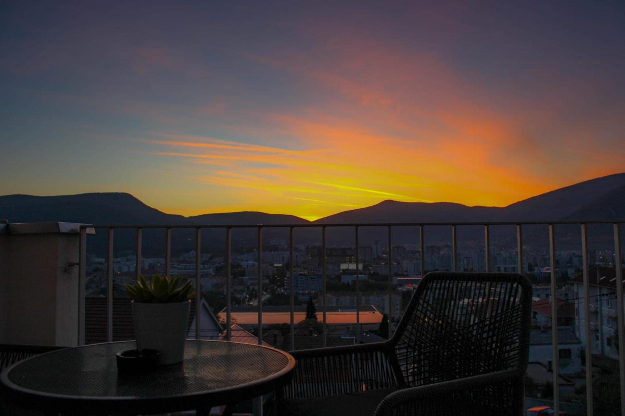 Apartment Merry - Free Garage & Parking Mostar Buitenkant foto