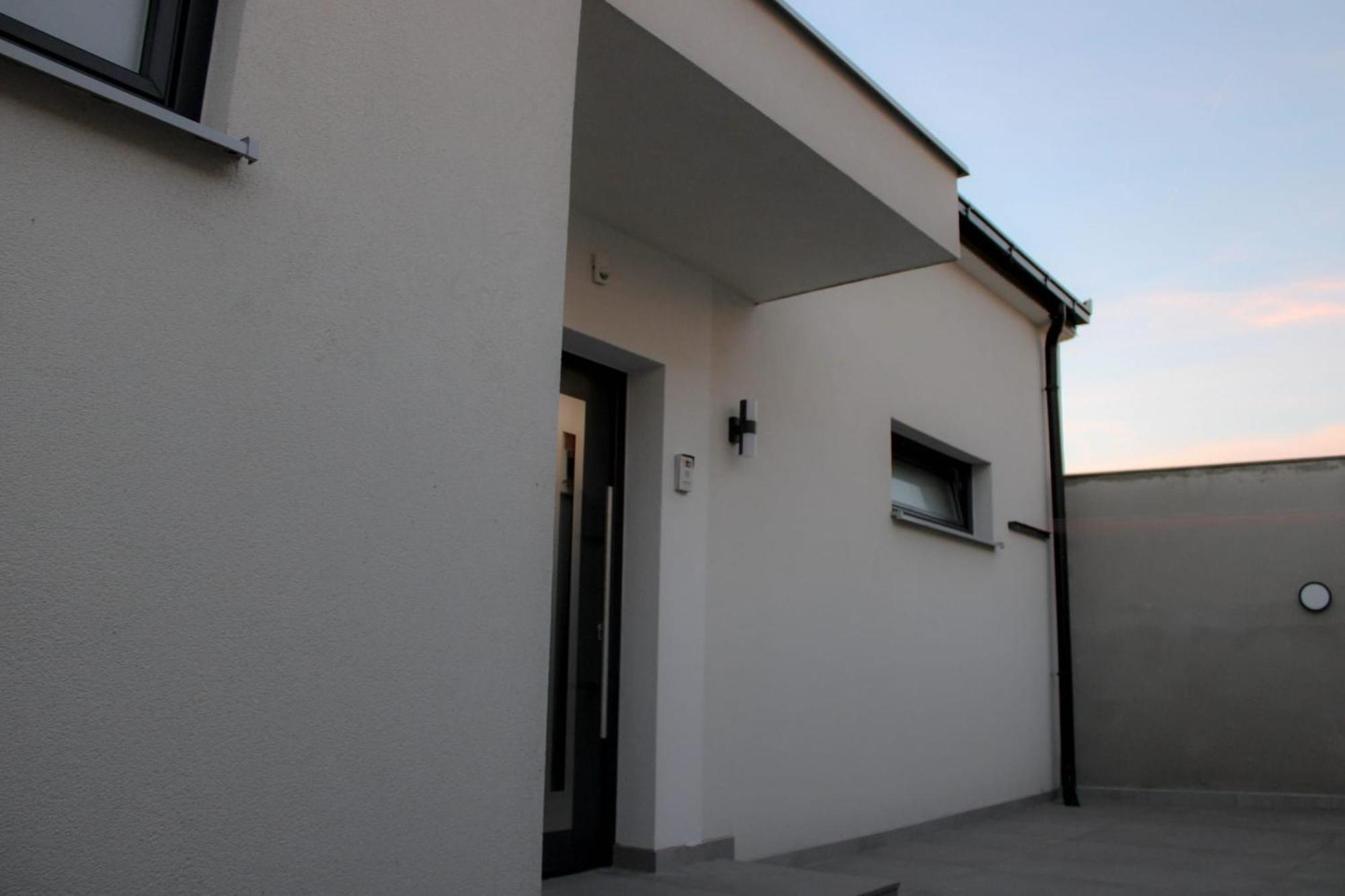 Apartment Merry - Free Garage & Parking Mostar Buitenkant foto