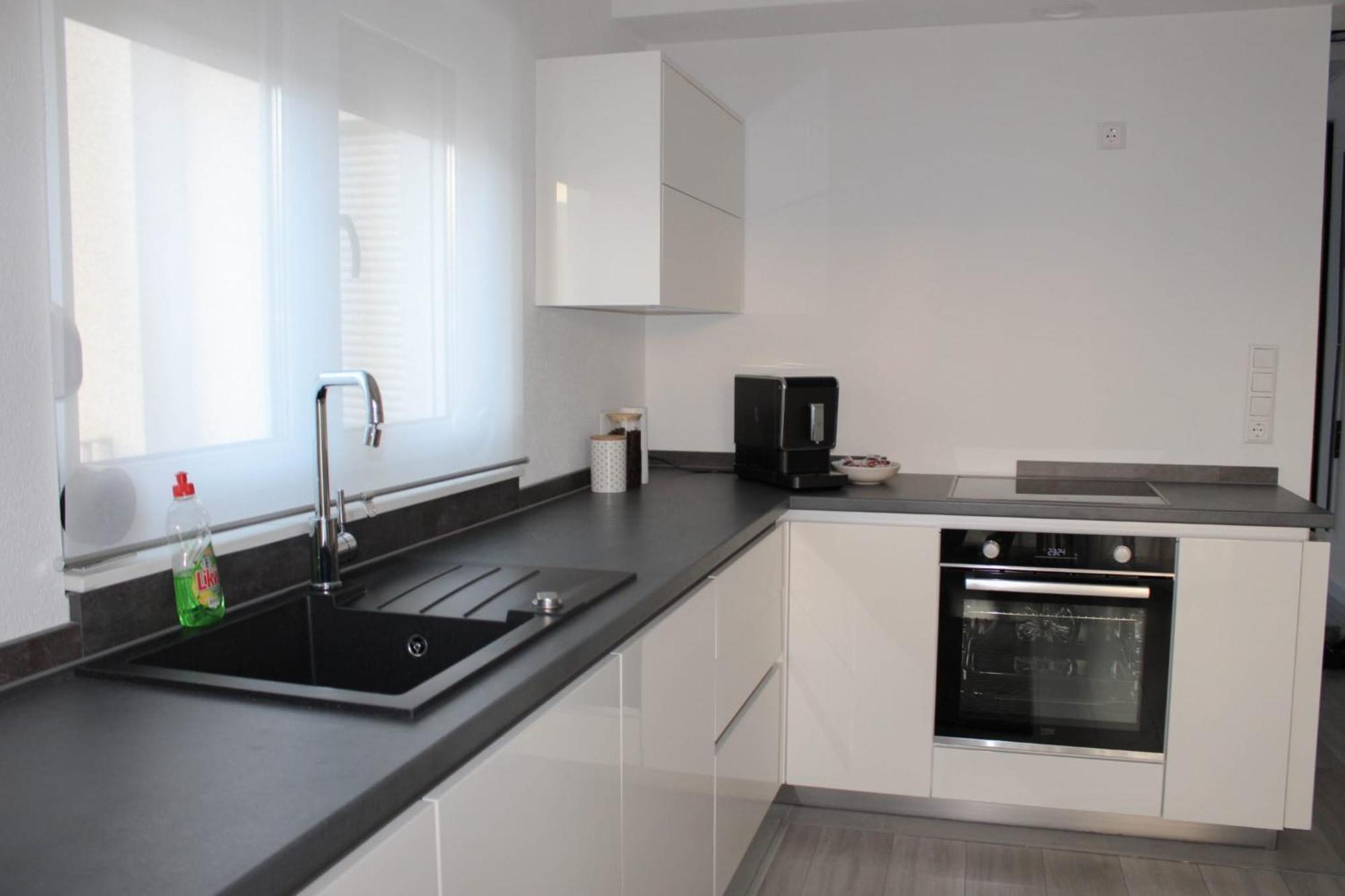 Apartment Merry - Free Garage & Parking Mostar Buitenkant foto